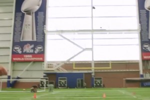 足球神射手跨界NFL？凯恩试脚橄榄球，未来真要改行踢球手？