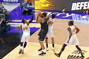 霍华德VS印度姚明！此前魔兽在台湾打球也是不太吃香啊