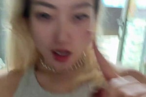 女篮李梦晒居家自拍，这大体格子