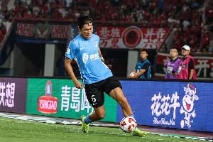 大连英博明日成都之战在即，毕津浩伤情未定，宋岳有望担纲首